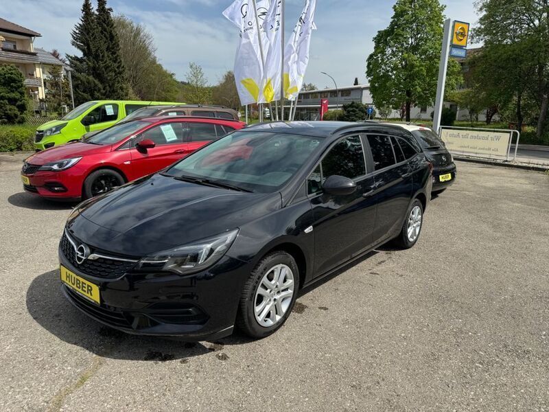 Schwarz Gebraucht 2022 Opel Astra Edition Kombi | 18.880 € (Etwas zu teuer) - Bild 1/4