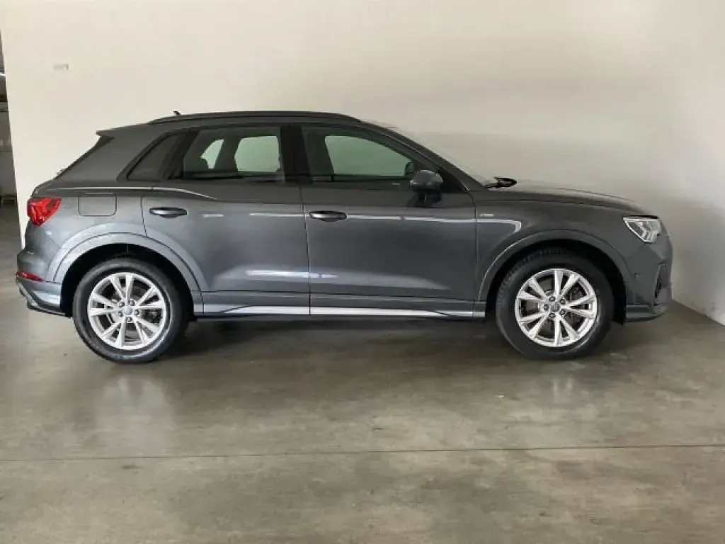 Gebraucht Audi Q3 S-Line 190 PS (139 kW) 2020 Grau SUV