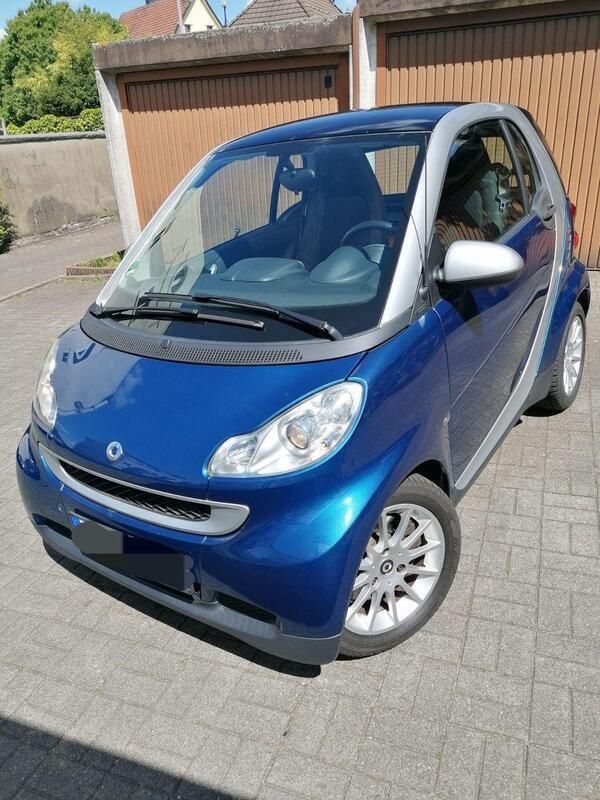 Blau Gebraucht 2010 Smart ForTwo Coupé Passion Coupé | 6.950 € (Etwas zu teuer) - Bild 1/4