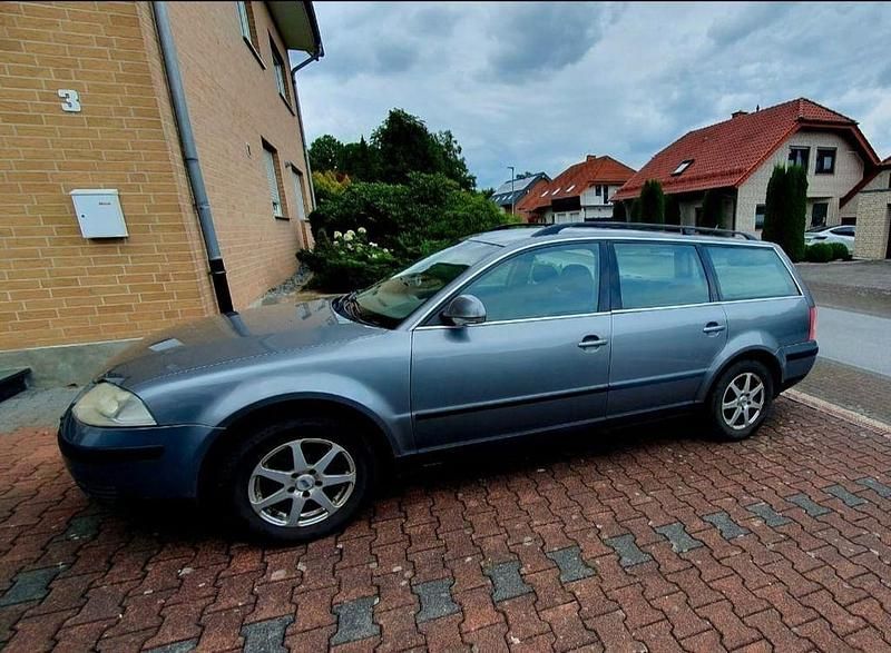 Gebraucht VW Passat Highline 131 PS (96 kW) 2004 Grau Kombi