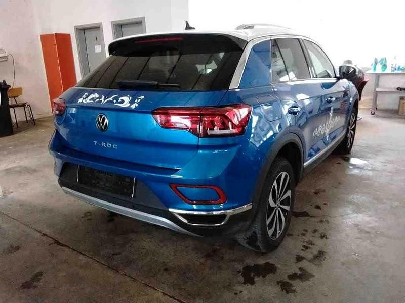 Gebraucht VW T-Roc Style 150 PS (110 kW) 2023 Blau SUV