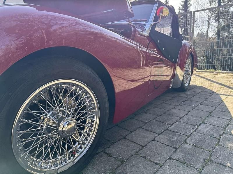 Gebraucht Triumph TR3 95 PS (69 kW) 1957 Rot Cabrio
