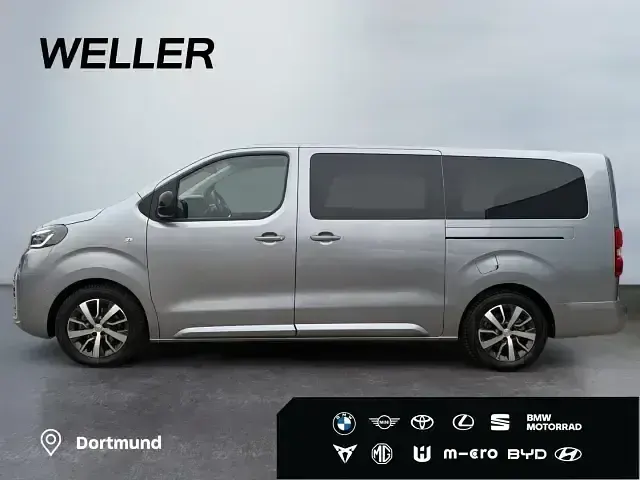 Gebraucht Toyota Proace Verso Team 177 PS (130 kW) 2024 Silber Kombi