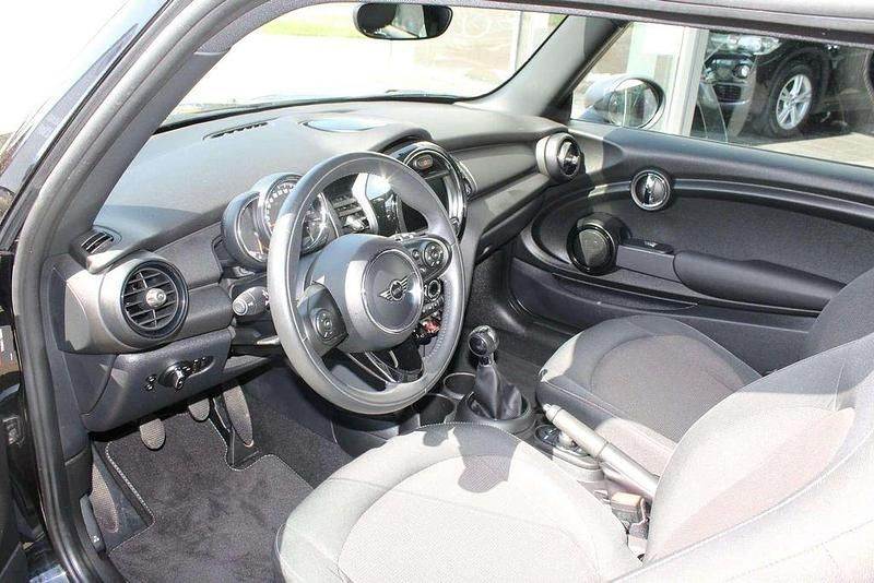 Gebraucht Mini ONE 102 PS (75 kW) 2019 Schwarz Kleinwagen