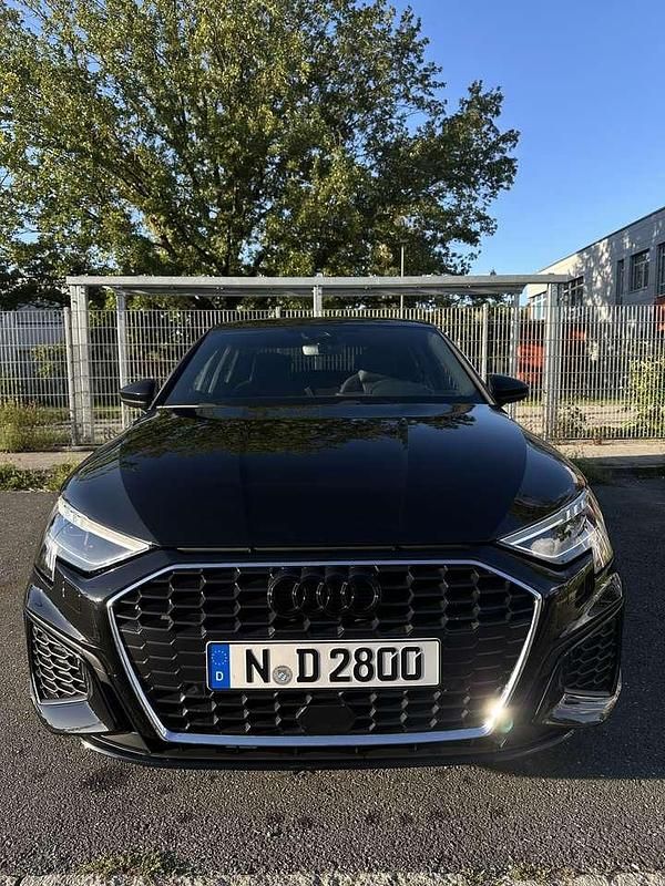 Gebraucht Audi A3 Ambiente 150 PS (110 kW) 2022 Limousine