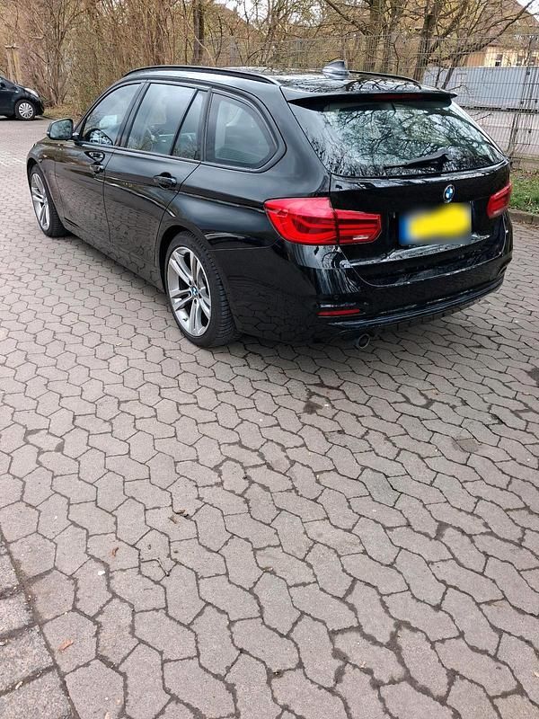 Gebraucht BMW 318 150 PS (110 kW) 2019 Schwarz Kombi