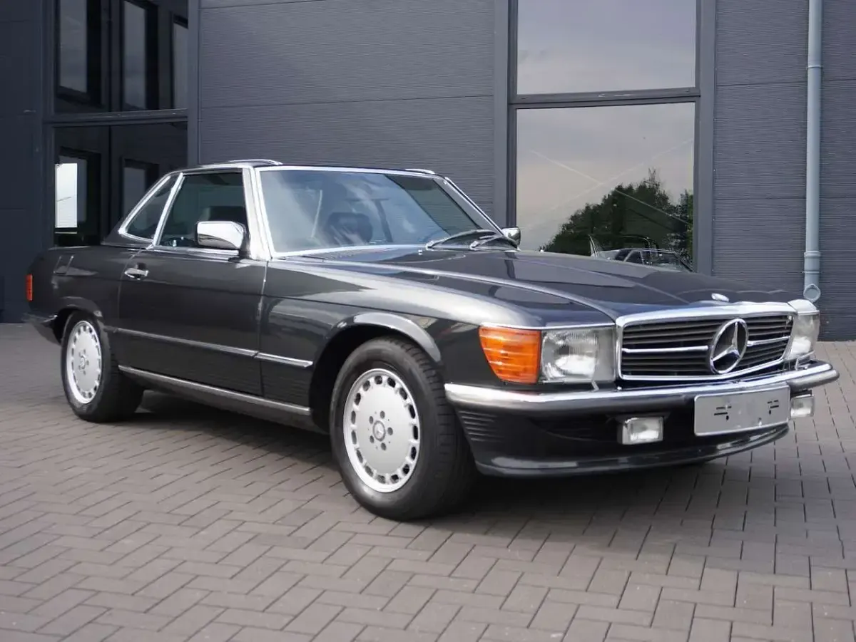 Gebraucht Mercedes SL500 223 PS (164 kW) 1989 Blauschwarzmet. 199 Cabrio