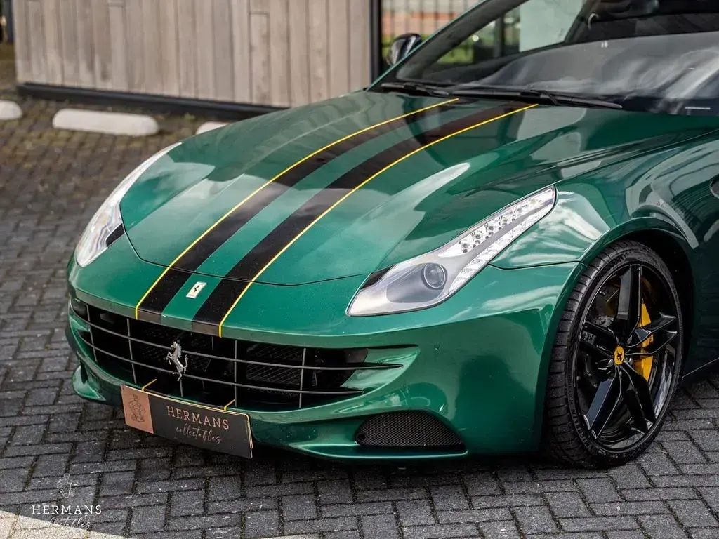Gebraucht Ferrari FF 659 PS (484 kW) 2013 Grau Kombi