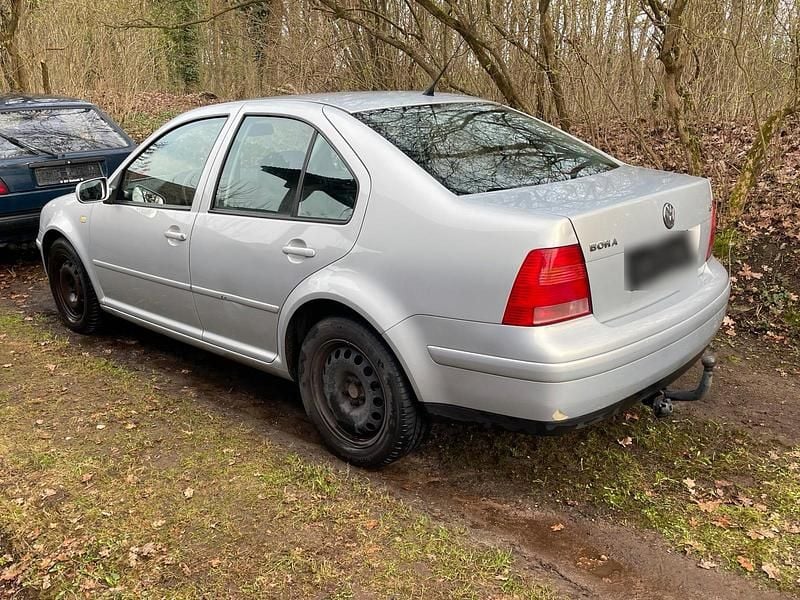 Gebraucht VW Bora 105 PS (77 kW) 1999 Silber Limousine