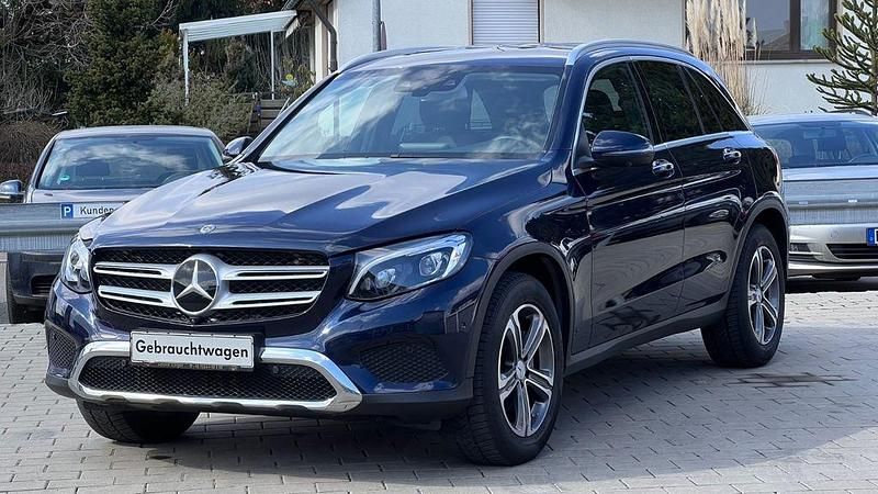Gebraucht Mercedes GLC350 Exclusive 258 PS (189 kW) 2017 Blau SUV