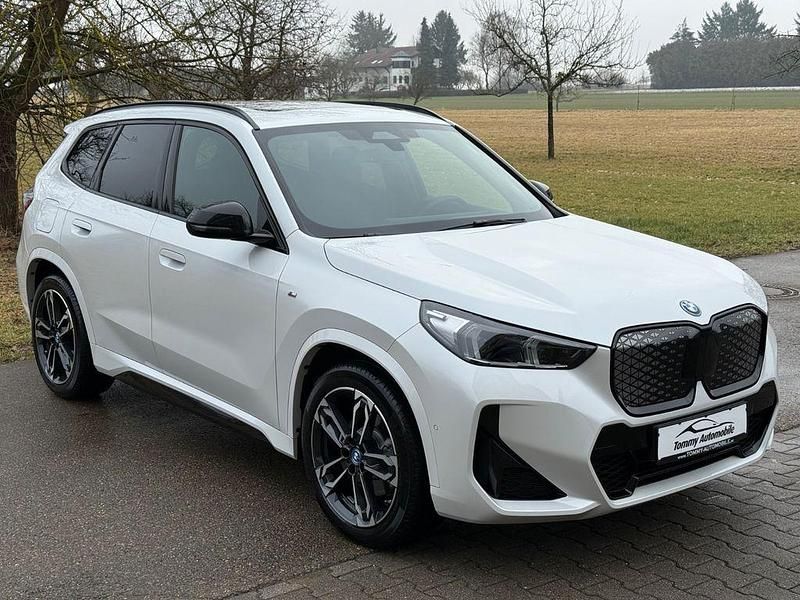 Gebraucht BMW iX1 Performance 230 kW (313 PS) 2024 Weiß SUV