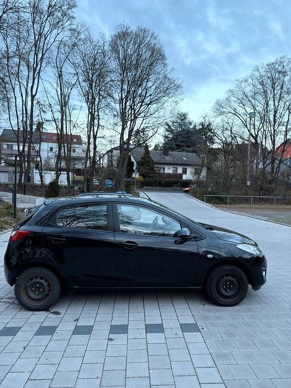 Gebraucht Mazda 2 Edition 86 PS (63 kW) 2011 Schwarz Kleinwagen