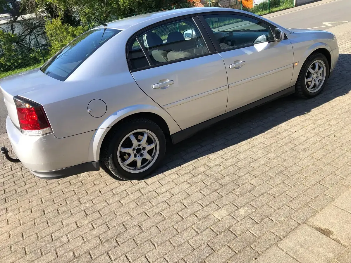 Gebraucht Opel Vectra 120 PS (88 kW) 2007 Silber Limousine