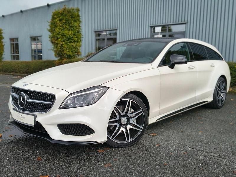 Weiß Gebraucht 2016 Mercedes CLS350 AMG Limousine | 26.990 € (Fairer Preis) - Bild 1/4
