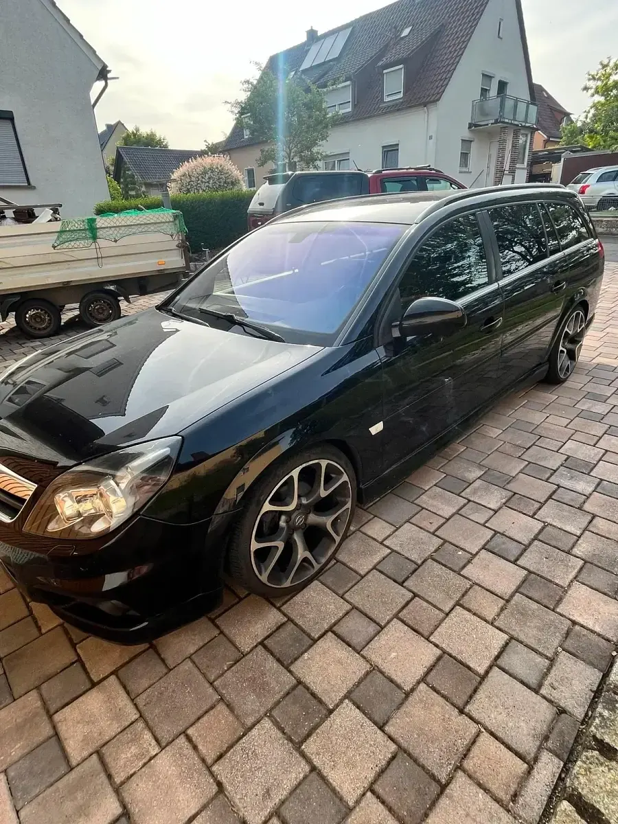 Gebraucht Opel Vectra 150 PS (110 kW) 2009 Schwarz Kombi