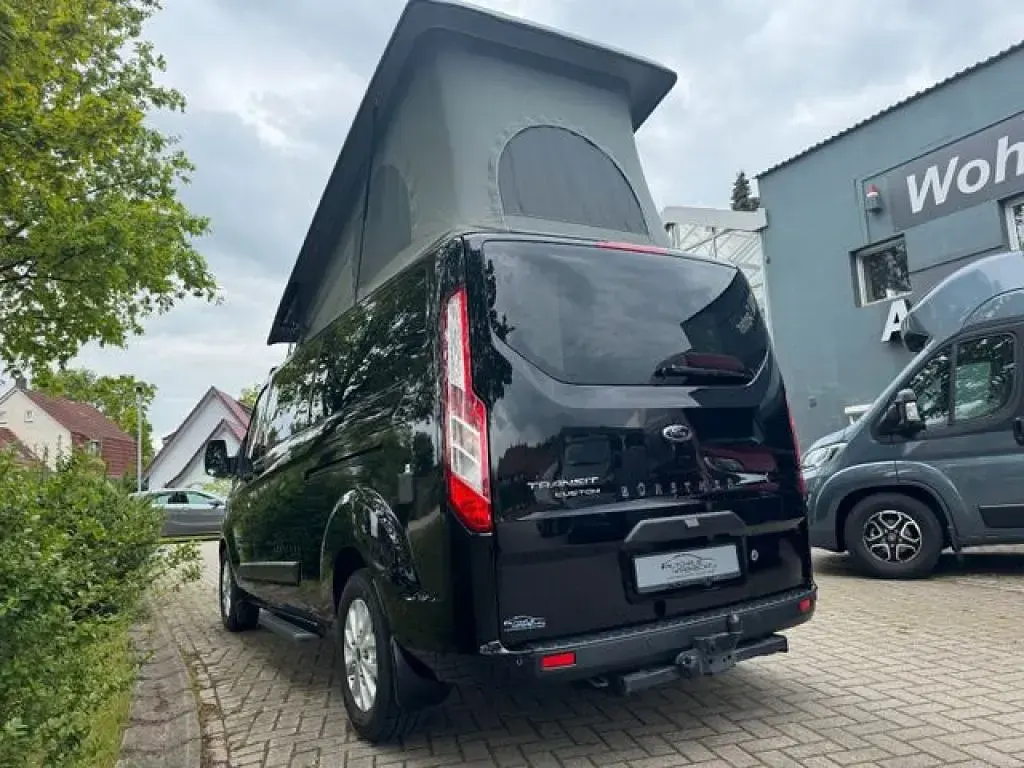 Gebraucht Buerstner Copa 150 PS (110 kW) 2024 Agateblack (metallic) Van