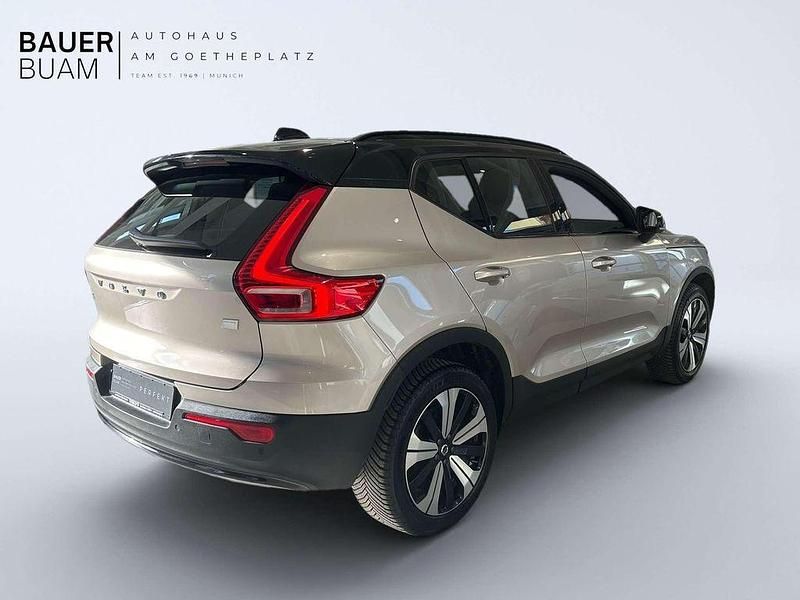 Gebraucht Volvo XC40 Plus 169 kW (231 PS) 2022 Bright dusk / metallic SUV