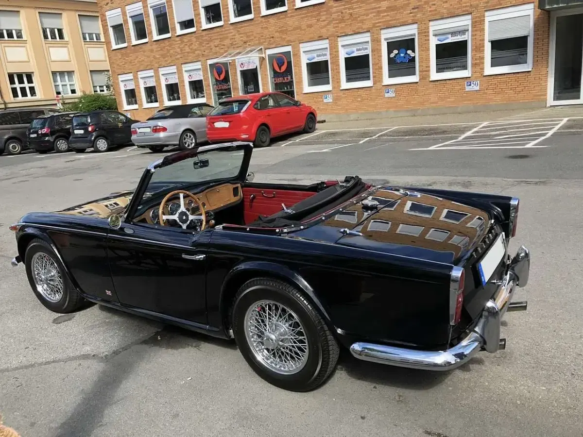 Gebraucht Triumph TR4 105 PS (77 kW) 1965 Schwarz Cabrio