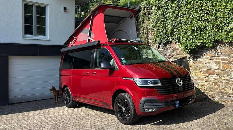 Rot Gebraucht 2020 VW T6.1 Edition Van | 49.500 € (Etwas zu teuer) - Bild 1/4