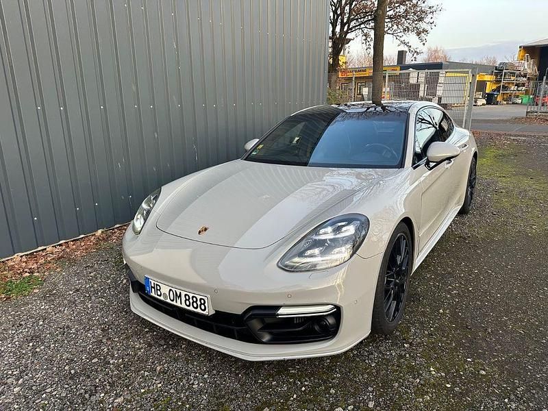 Grau Gebraucht 2017 Porsche Panamera 4S Limousine | 76.991 € - Bild 1/4