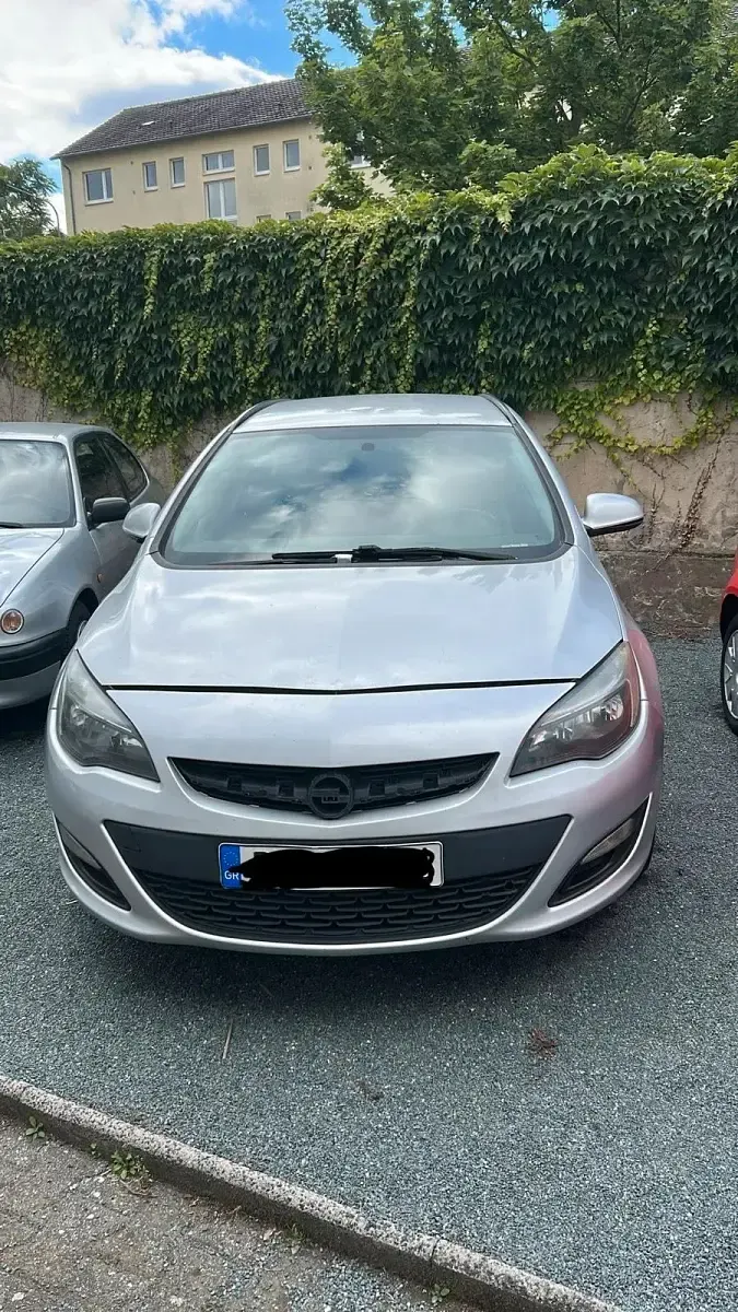 Gebraucht Opel Astra 110 PS (80 kW) 2015 Silber Kleinwagen