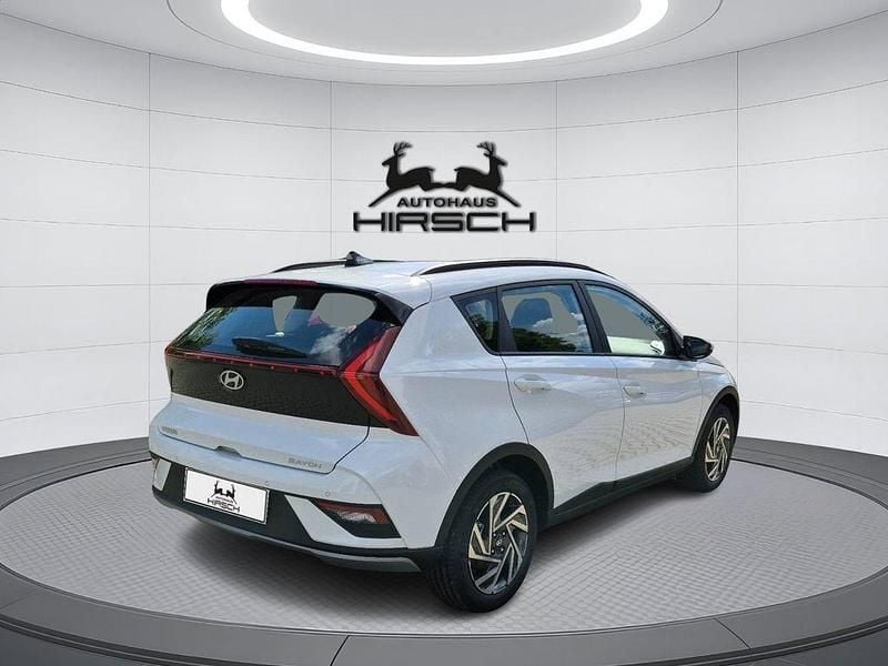 Neu Hyundai Bayon Trend 101 PS (74 kW) 2025 Weiß SUV