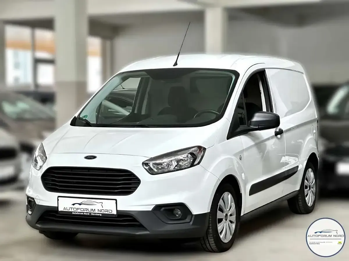 Gebraucht Ford Transit 101 PS (74 kW) 2020 Weiß Van / Kleinbus
