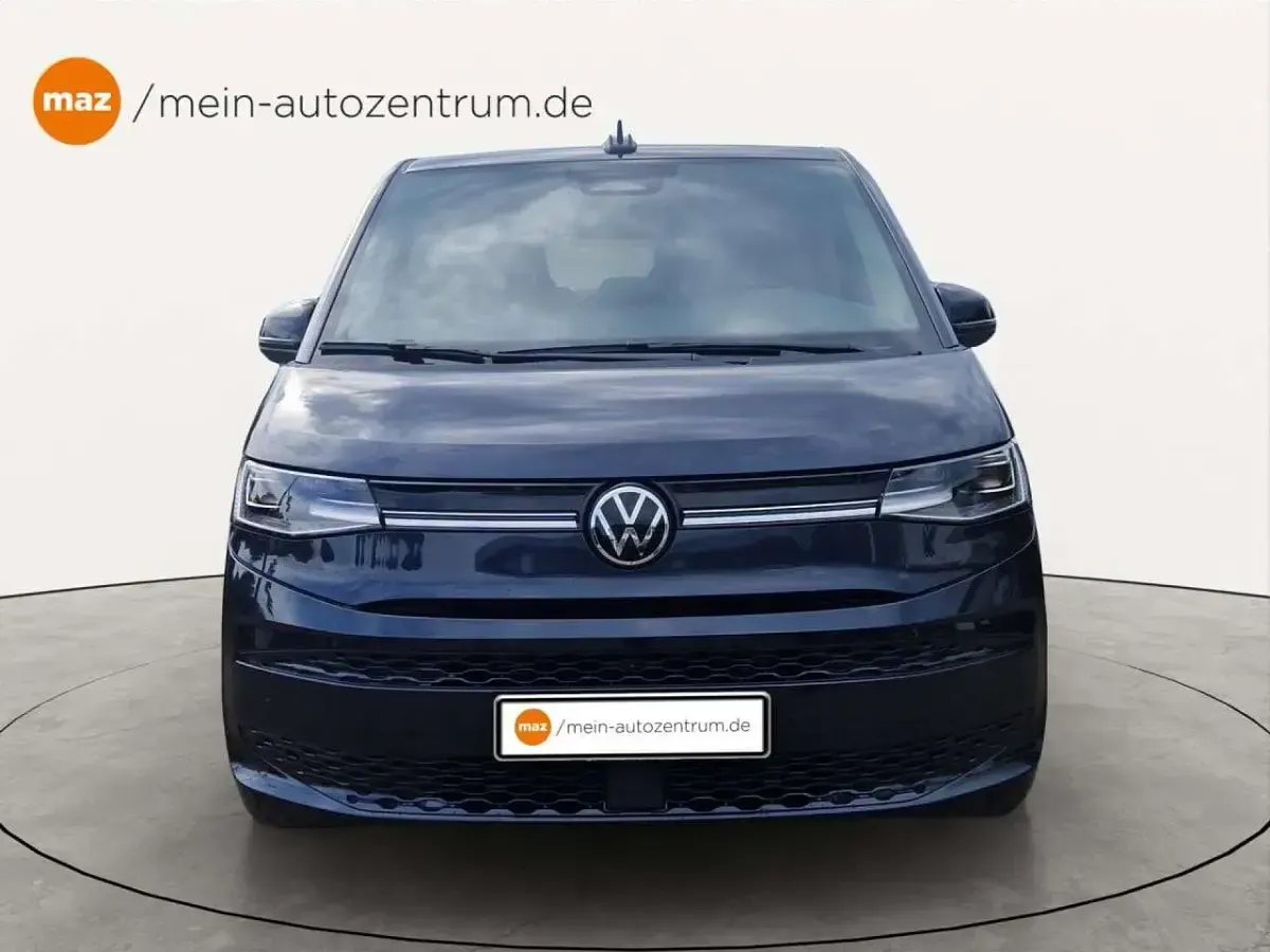 Gebraucht VW Multivan 150 PS (110 kW) 2026 Starlight blue (blau), metallic Van / Kleinbus
