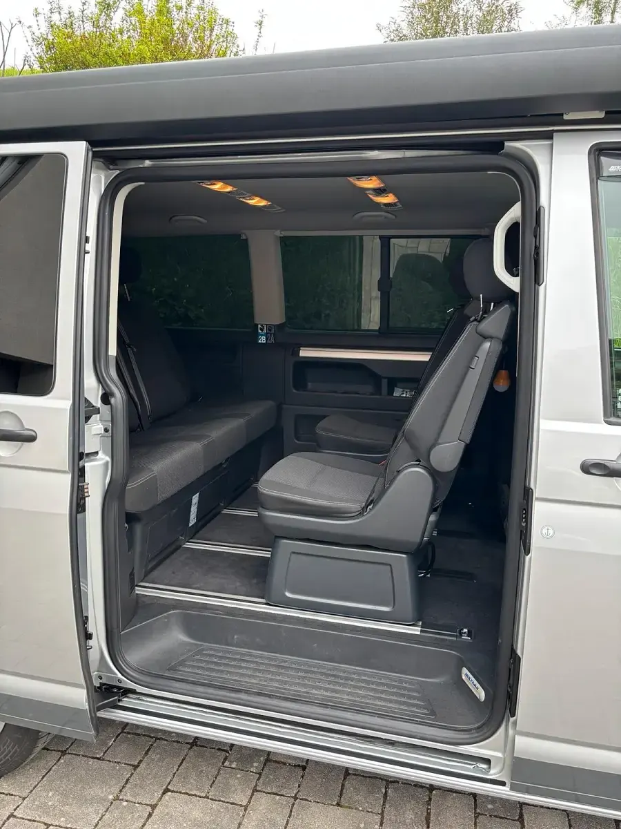 Second-hand VW T6 150 CP (110 kW) 2017 Argintiu Van