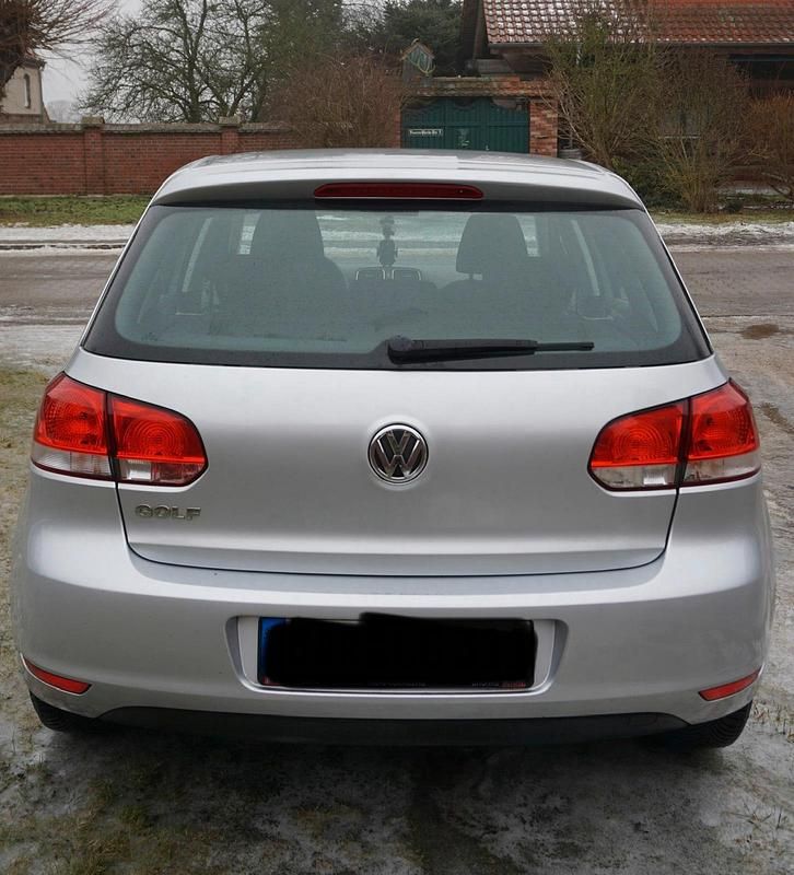 Gebraucht VW Golf VI 86 PS (63 kW) 2011 Silber Kleinwagen