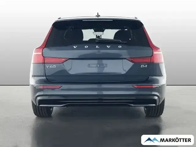 Gebraucht Volvo V60 Plus 197 PS (144 kW) 2025 Blau Kombi