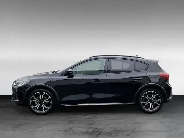 Gebraucht Ford Focus Active X 125 PS (91 kW) 2024 Schwarz Limousine