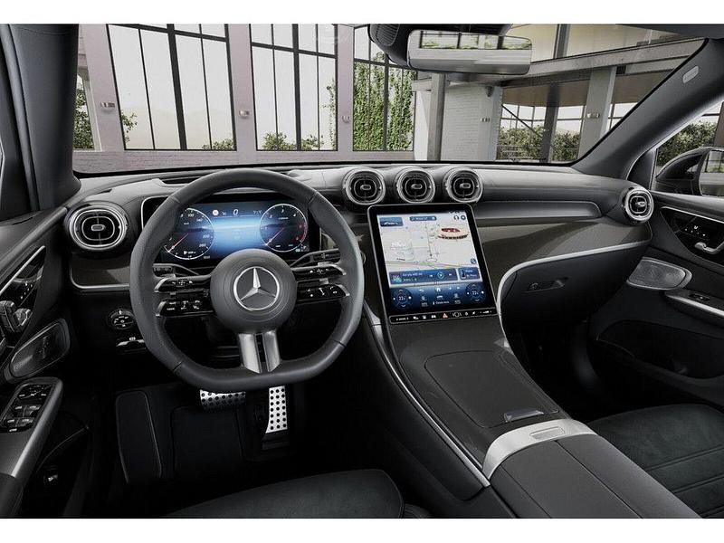 Gebraucht Mercedes GLC450 Premium Plus 367 PS (269 kW) 2024 Grau / graphitgrau Coupé