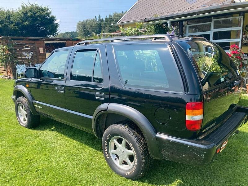 Gebraucht Chevrolet Blazer LT 193 PS (141 kW) 1999 Schwarz SUV