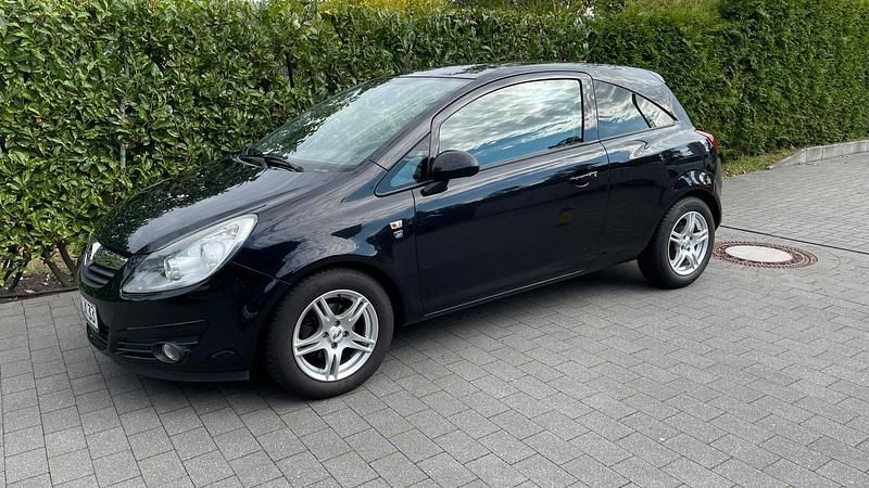 Schwarz Gebraucht 2011 Opel Corsa Edition Limousine | 3.400 € (Fairer Preis) - Bild 1/4