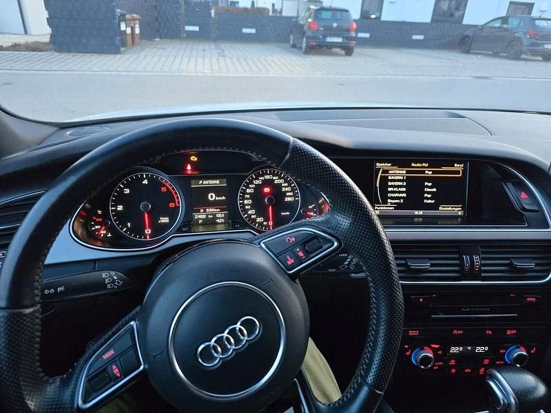 Gebraucht Audi A4 S-Line 177 PS (130 kW) 2012 Weiß Kombi