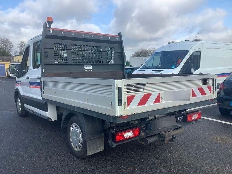 Używany Ford Transit Trend 131 KM (96 kW) 2021 Biały SUV