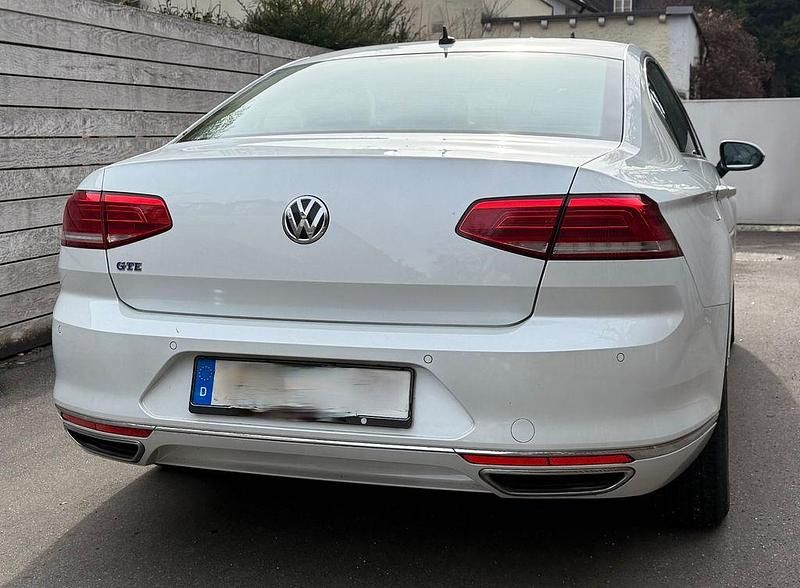 Gebraucht VW Passat GTE 218 PS (160 kW) 2016 Weiß Limousine