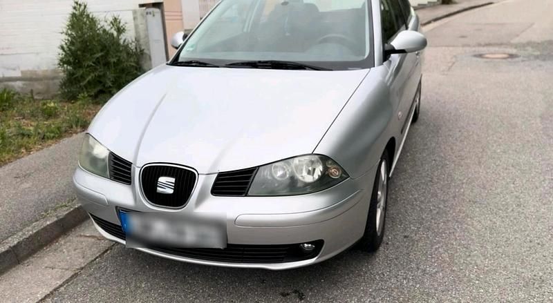 Silber Gebraucht 2004 Seat Ibiza Kleinwagen | 500 € (Superpreis) - Bild 1/4