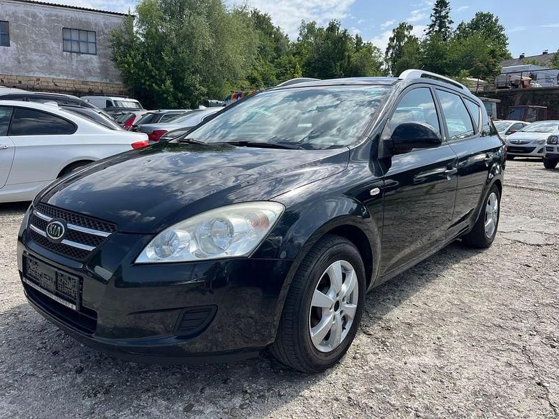 Schwarz Gebraucht 2008 Kia Ceed Kleinwagen | 1.000 € (Superpreis) - Bild 1/4