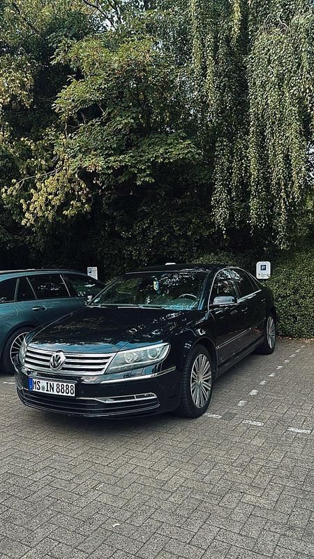 Schwarz Gebraucht 2011 VW Phaeton Limousine | 9.500 € (Etwas zu teuer) - Bild 1/4
