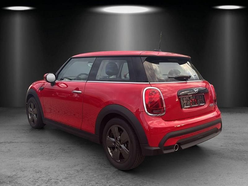 Gebraucht Mini Cooper Classic 136 PS (100 kW) 2021 Rot Kleinwagen