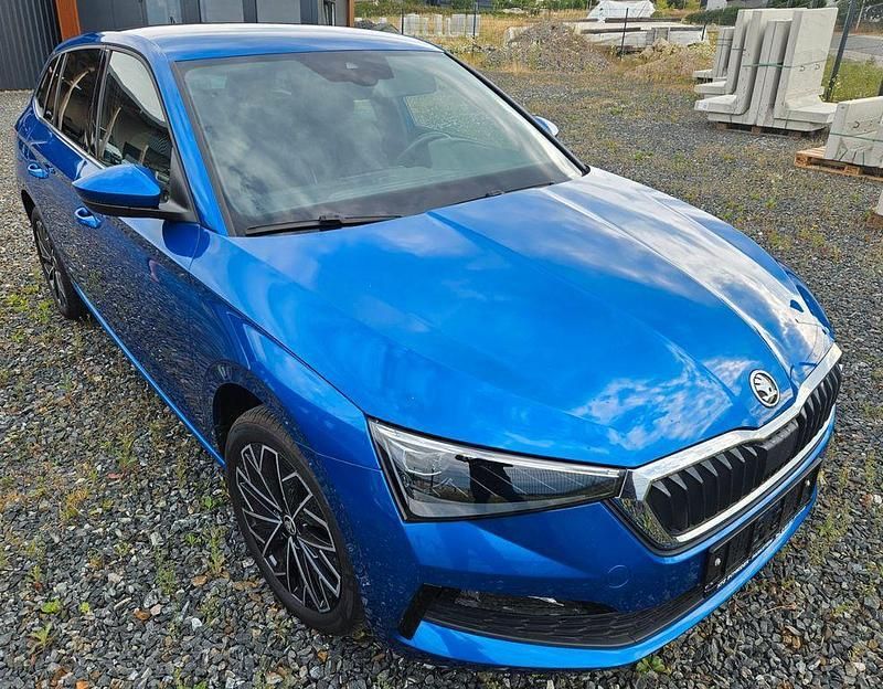 Blau Gebraucht 2023 Skoda Scala Style Kleinwagen | 19.990 € (Guter Preis) - Bild 1/4