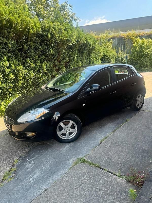 Schwarz Gebraucht 2007 Fiat Bravo S Kleinwagen | 2.299 € (Fairer Preis) - Bild 1/4