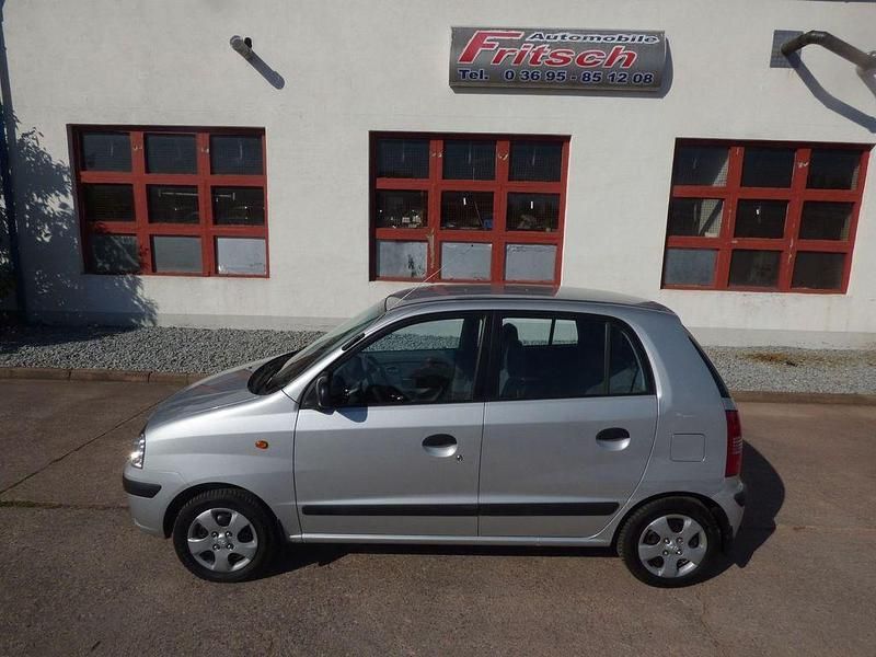 Gebraucht Hyundai Atos 58 PS (42 kW) 2004 Silber Kleinwagen