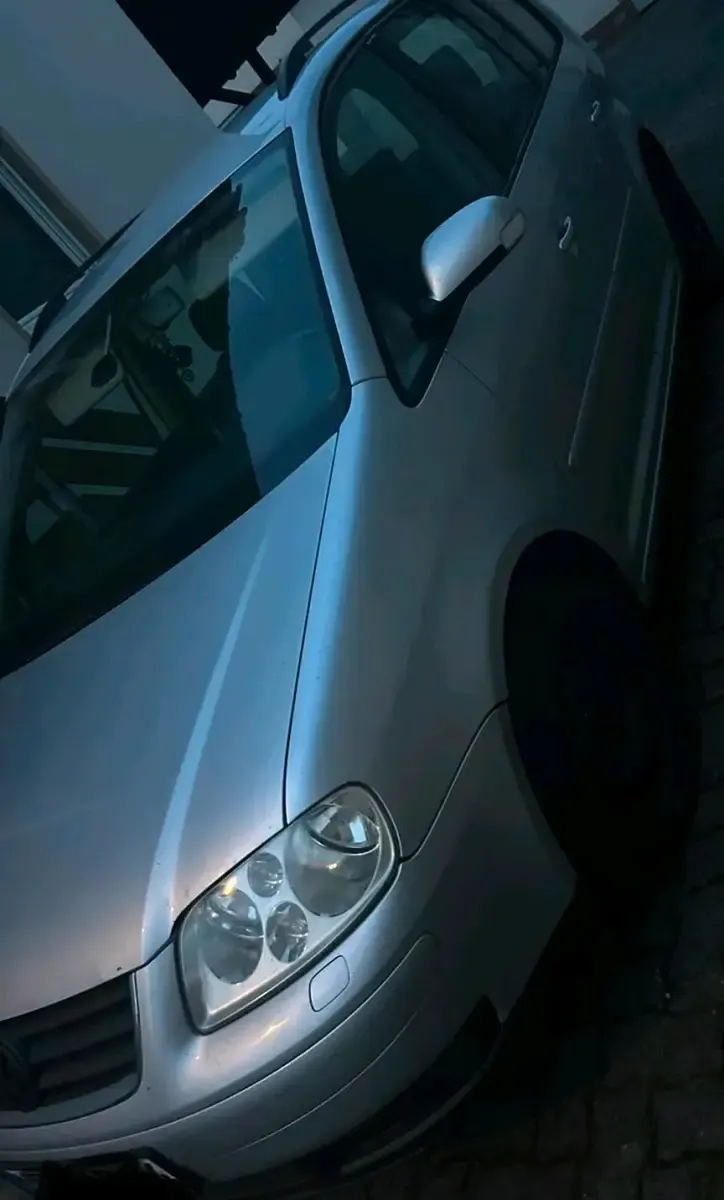Gebraucht VW Touran 145 PS (106 kW) 2006 Silber Van / Kleinbus