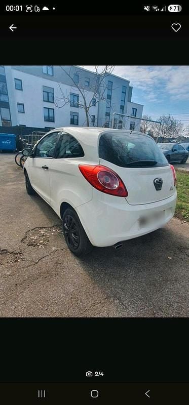 Gebraucht Ford Ka 80 PS (58 kW) 2013 Weiß Kleinwagen