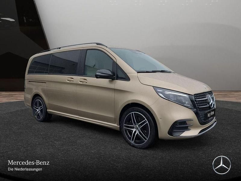 Gebraucht Mercedes V300 Avantgarde 237 PS (174 kW) 2024 Gold Van / Kleinbus