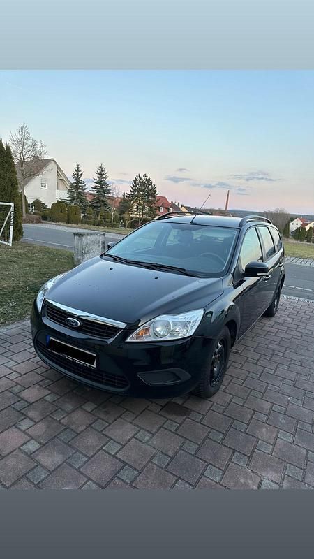 Gebraucht Ford Focus 109 PS (80 kW) 2011 Schwarz Kombi