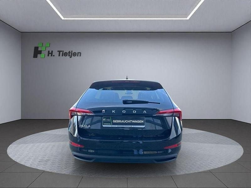 Gebraucht Skoda Scala Ambition 150 PS (110 kW) 2023 Schwarz Kleinwagen